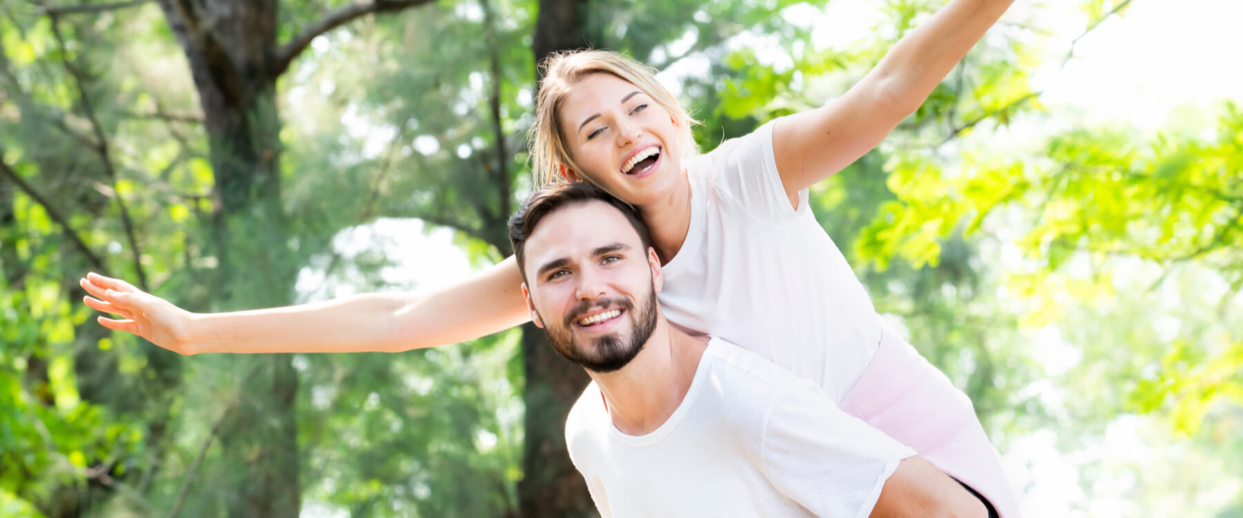 couple-smiling-opt