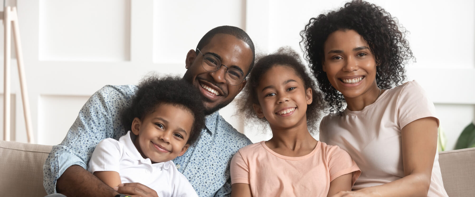 married-couple-little-adorable-children-opt | Cambridge Dental Care